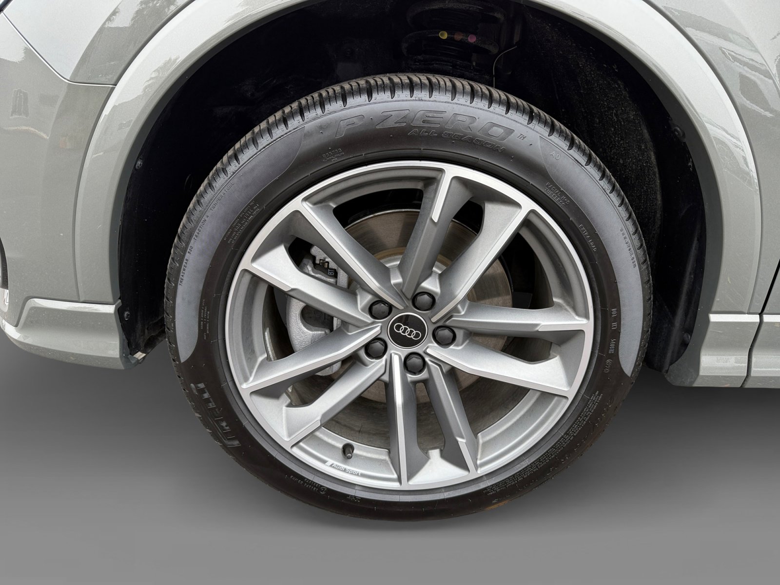 Certified 2025 Audi Q3 2.0T Premium w/ Convenience Package image 9