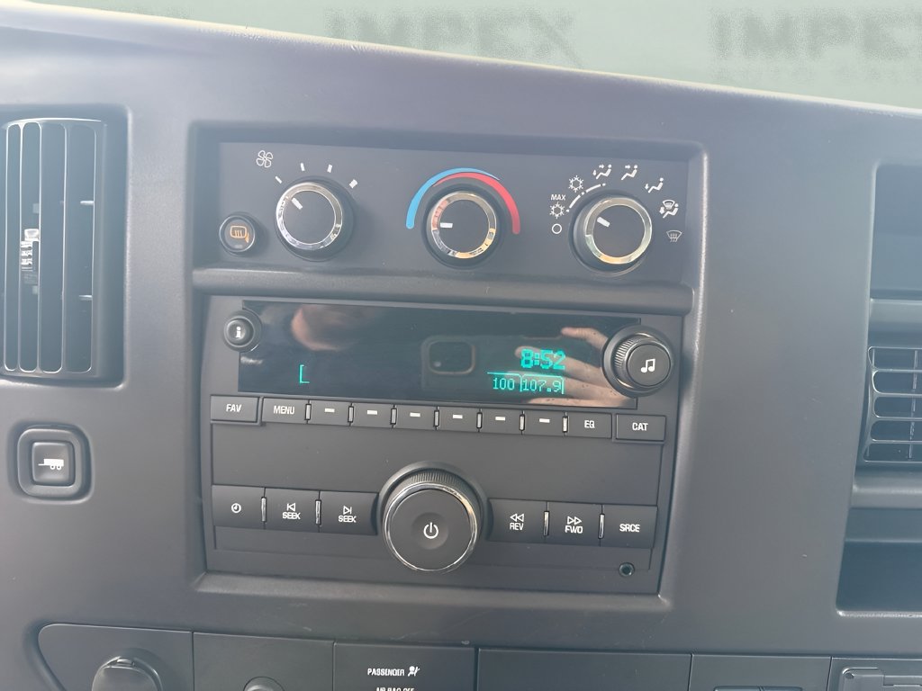Used 2025 GMC Savana 3500 LT w/ LT Preferred Equipment Group RWD image 31