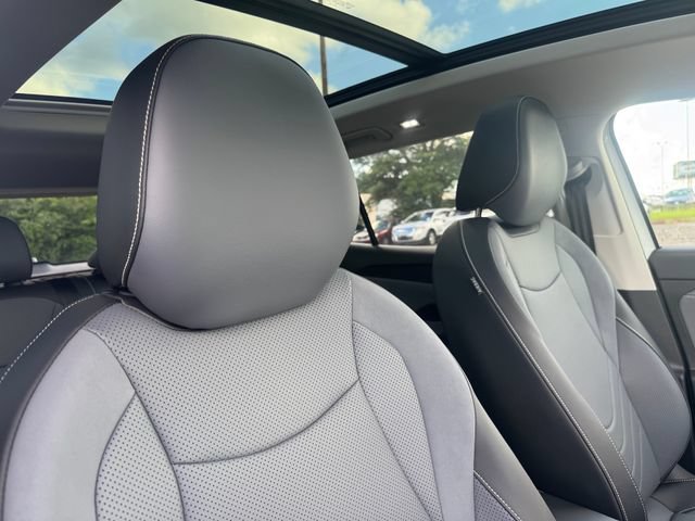 New 2026 Volkswagen Tiguan SE FWD image 14