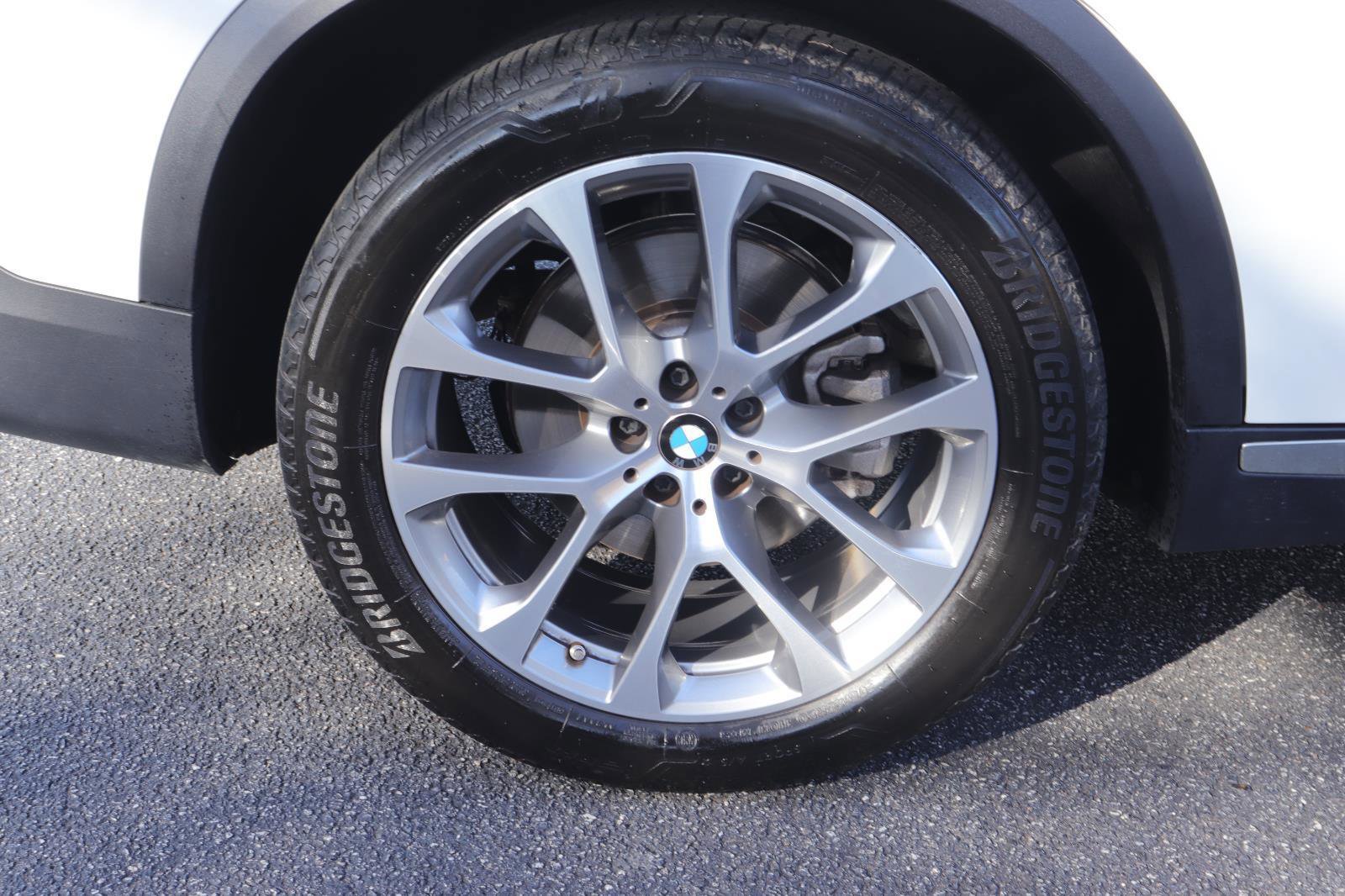 Used 2024 BMW X5 xDrive40i w/ Premium Package image 46