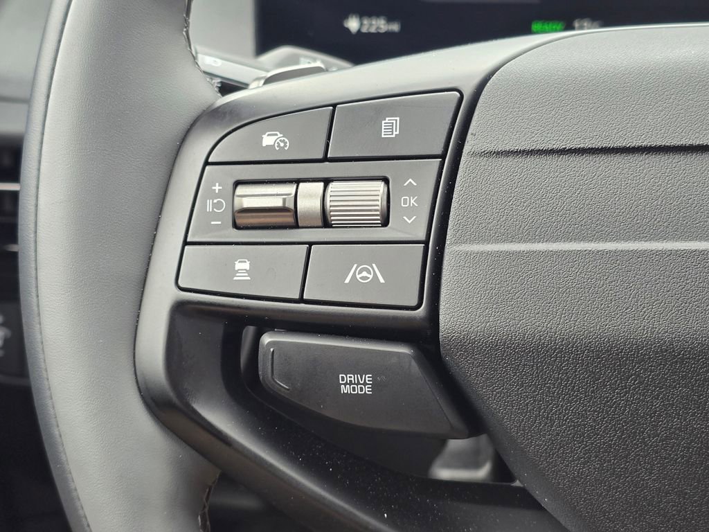 Used 2025 Kia EV6 Light w/ Light LR Technology Package image 34