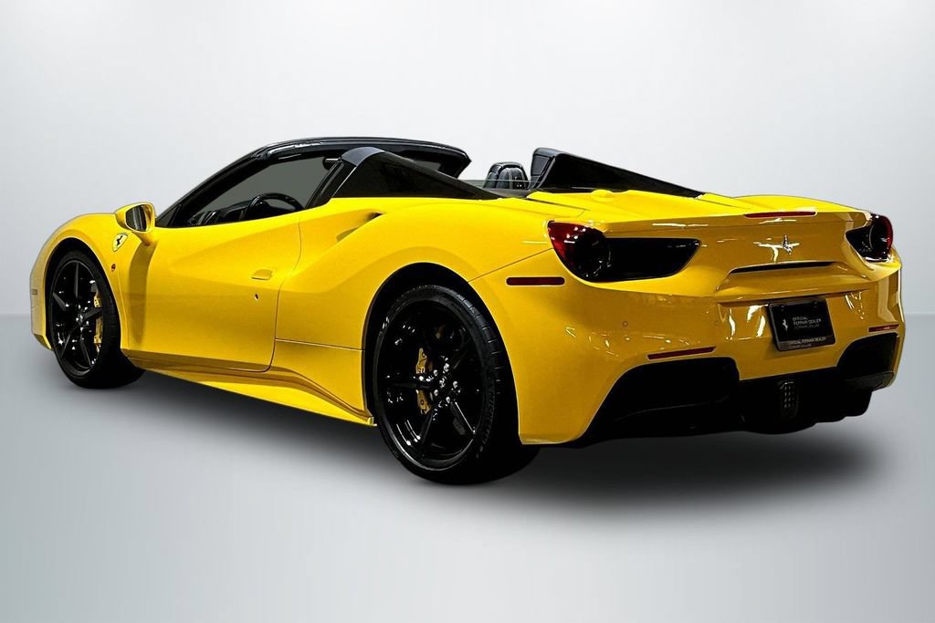 Used 2018 Ferrari 488 Spider RWD image 5