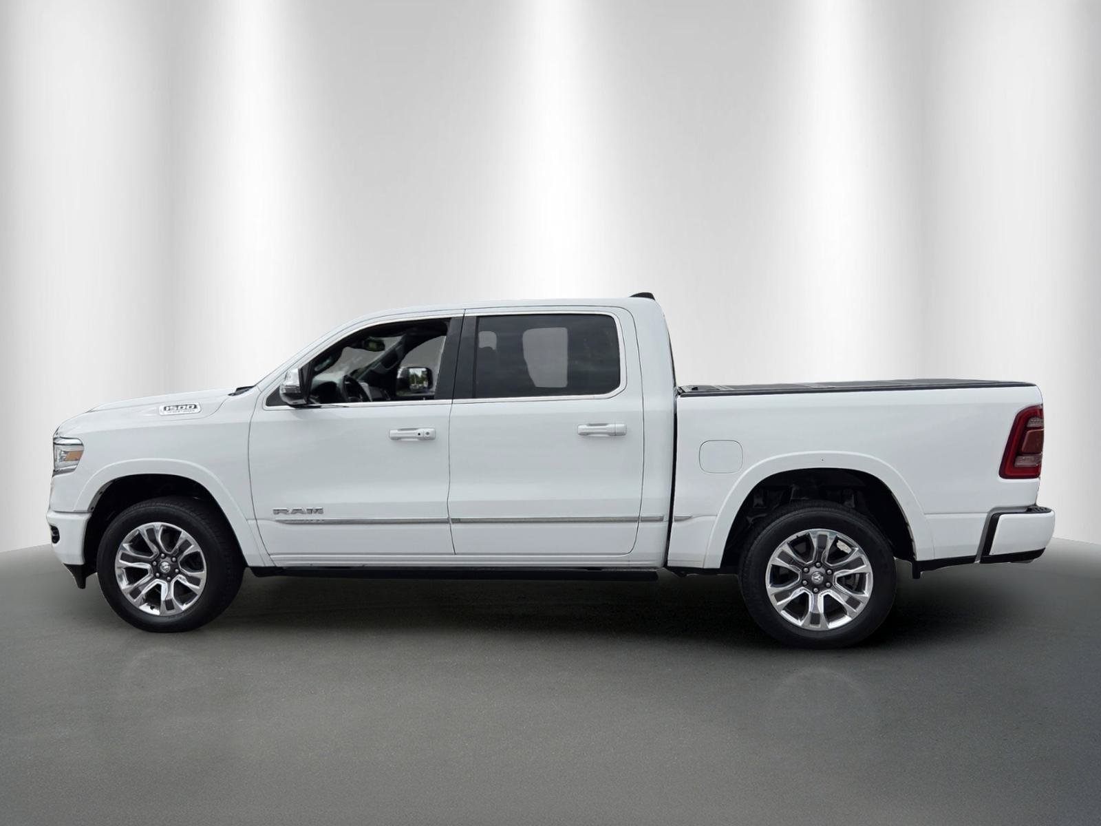 Used 2023 RAM 1500 Limited AWD/4WD image 4