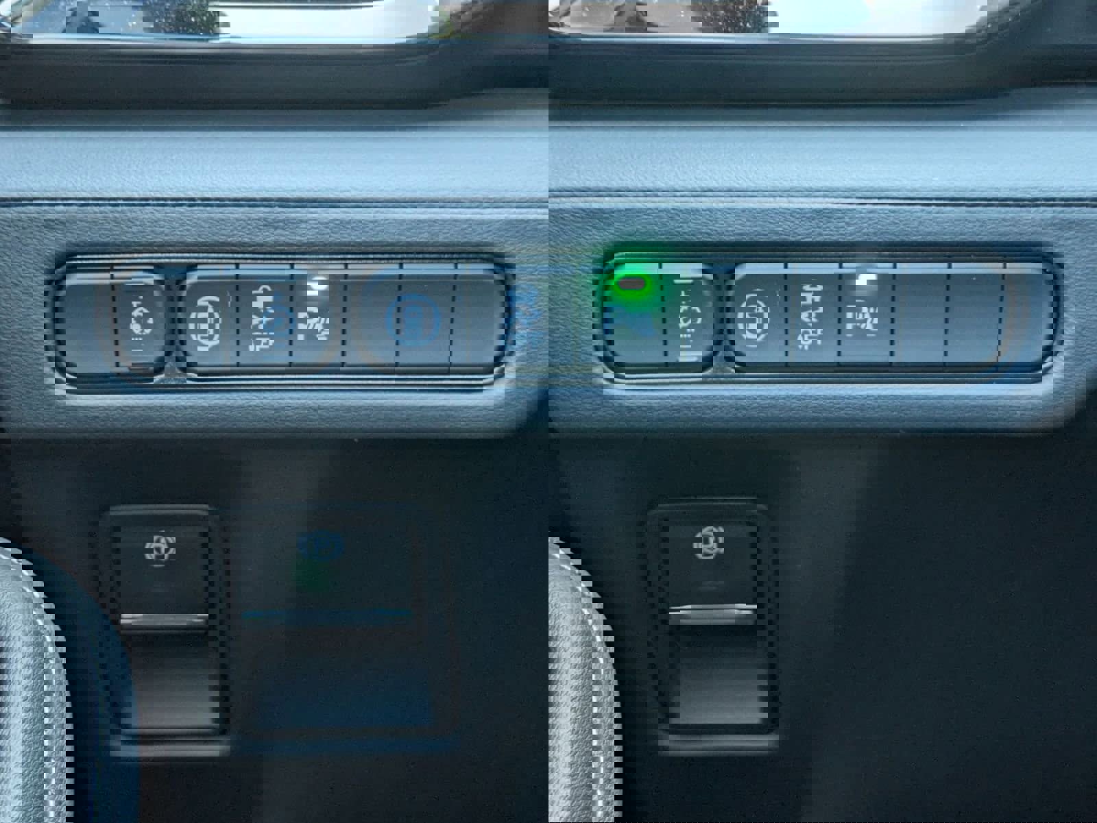 Certified 2026 Acura MDX FWD w/ Technology Package image 18