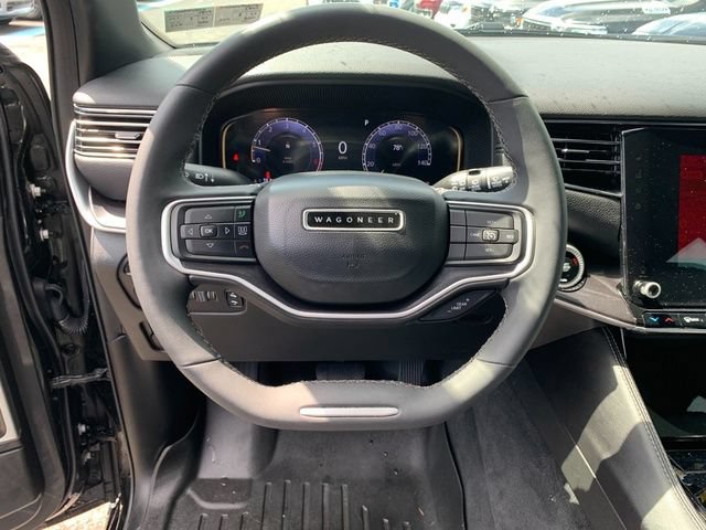 Used 2023 Jeep Wagoneer 4WD image 19