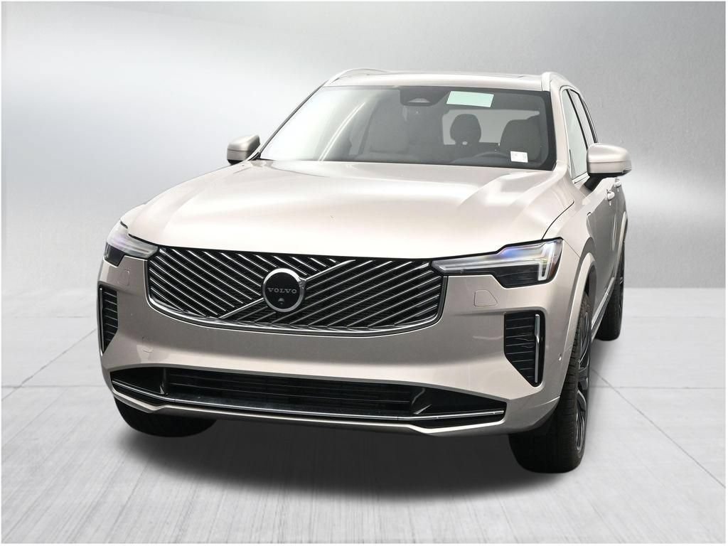New 2026 Volvo XC90 T8 Plus w/ Protection Package Premier AWD/4WD image 8