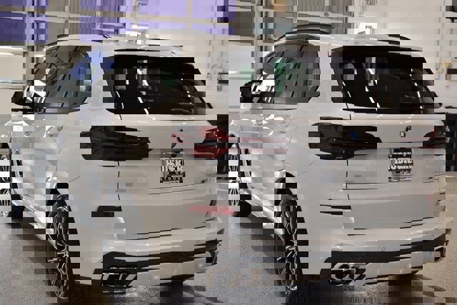 New 2026 BMW X5 M60i w/ Climate Comfort Package image 10