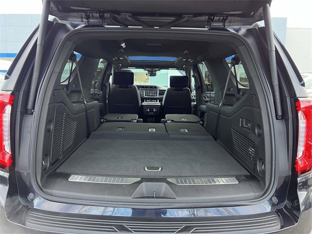 Used 2023 GMC Yukon XL Denali w/ Denali Reserve Package image 7