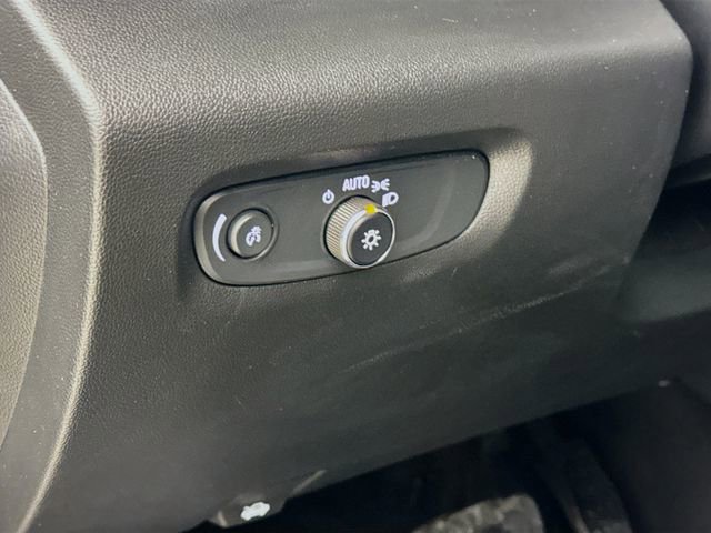 Used 2023 Chevrolet Traverse LT w/ LPO, Floor Liner Package image 12