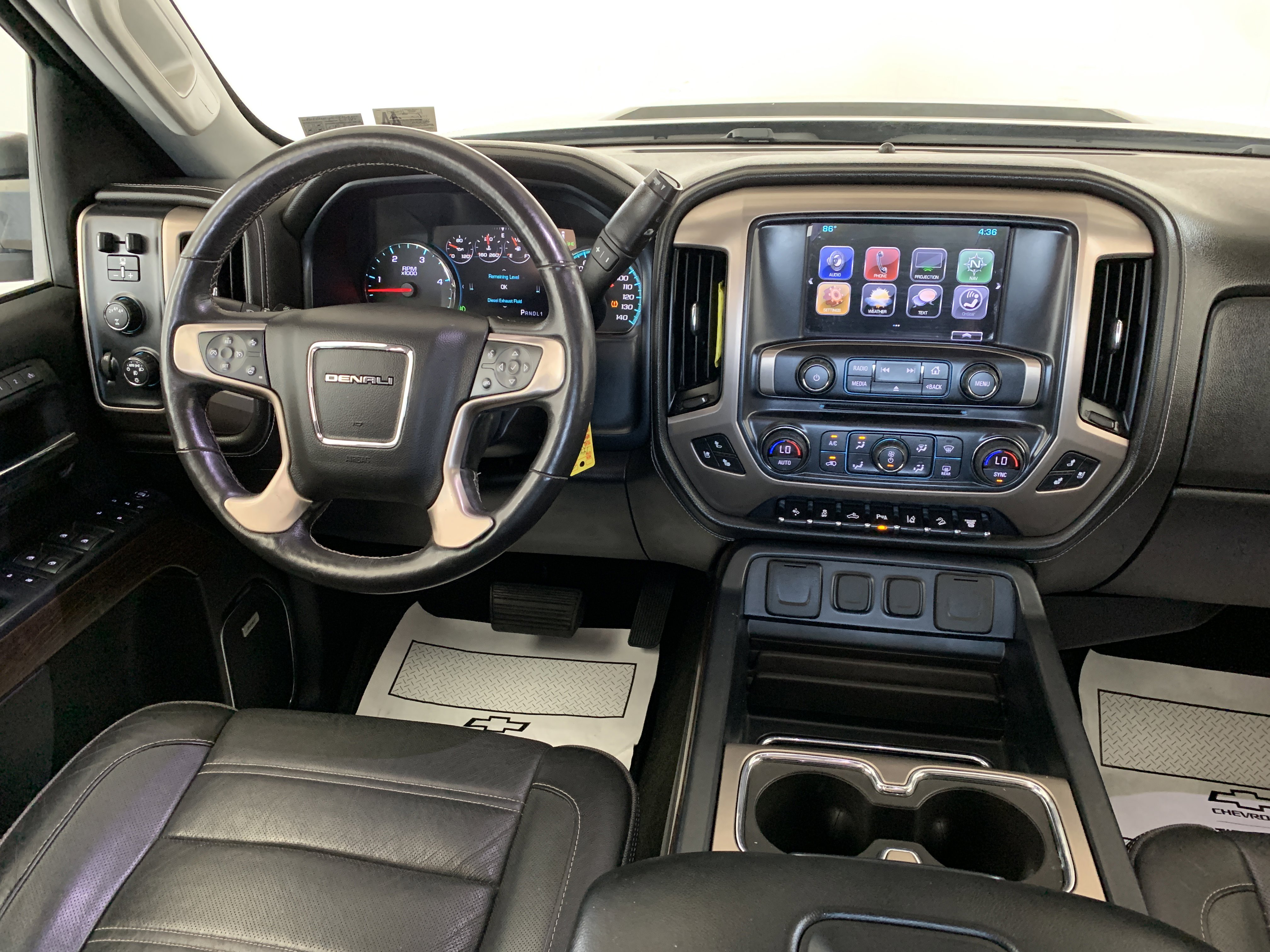 Used 2018 GMC Sierra 2500 Denali w/ Duramax Plus Package image 21