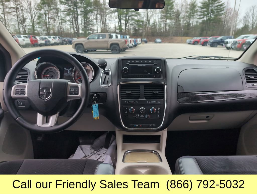 Used 2014 Dodge Grand Caravan SXT w/ Rear Park Assist Package image 14