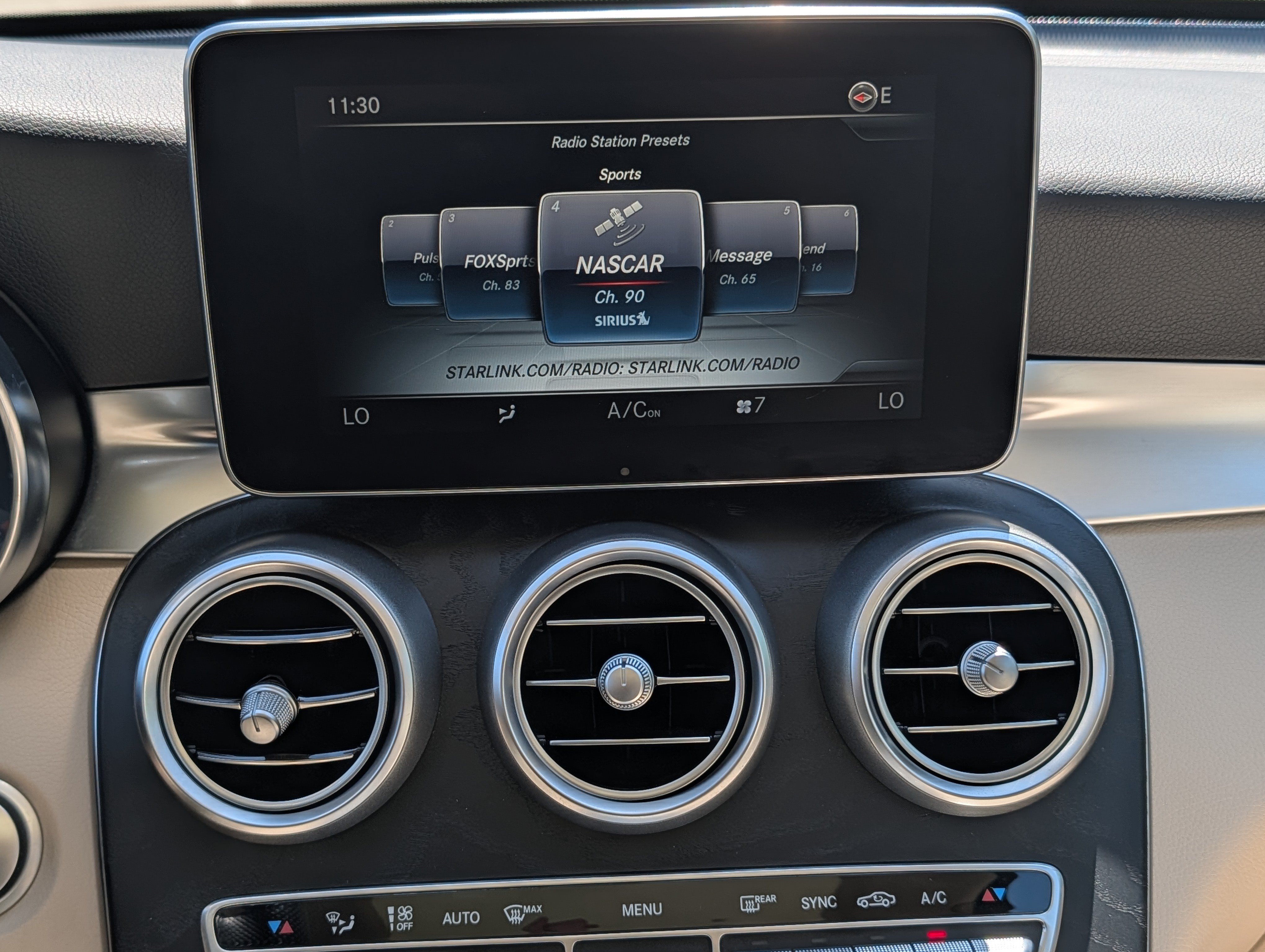 Used 2017 Mercedes-Benz GLC 300 4MATIC image 23