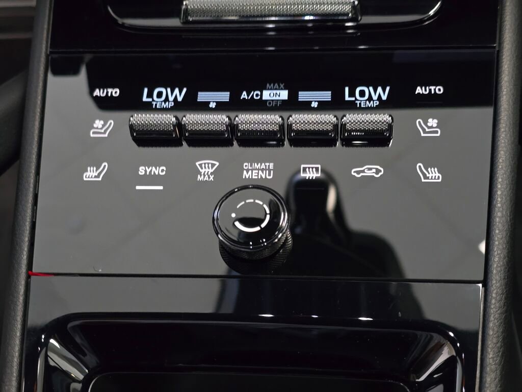 New 2025 Porsche Cayenne S image 17