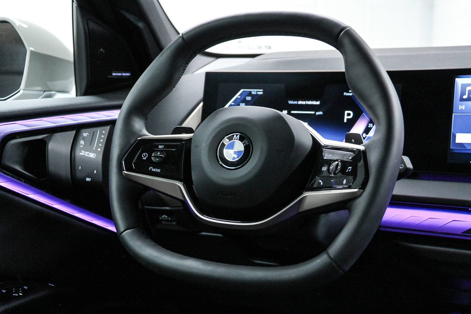 Used 2025 BMW X3 xDrive30i w/ Premium Package image 16