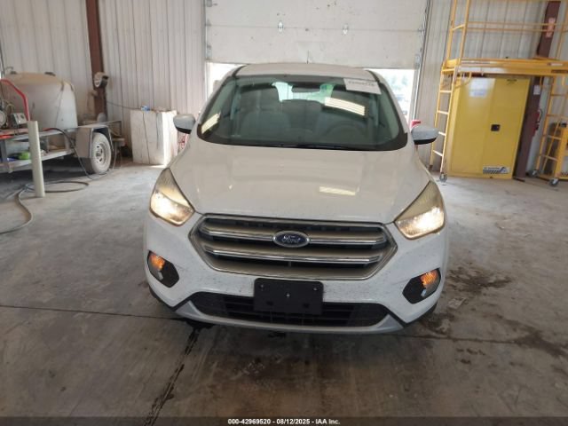 Used 2017 Ford Escape SE FWD image 6