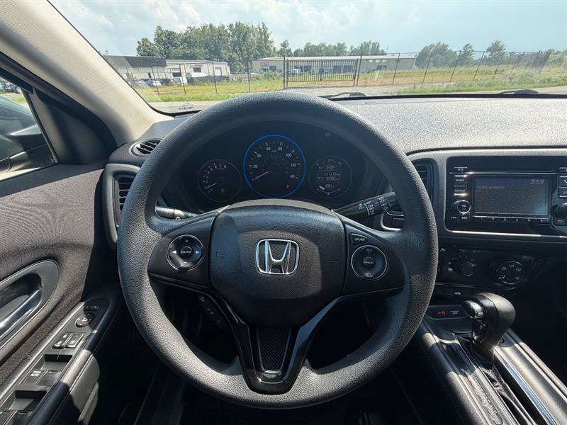 Used 2018 Honda HR-V LX image 14