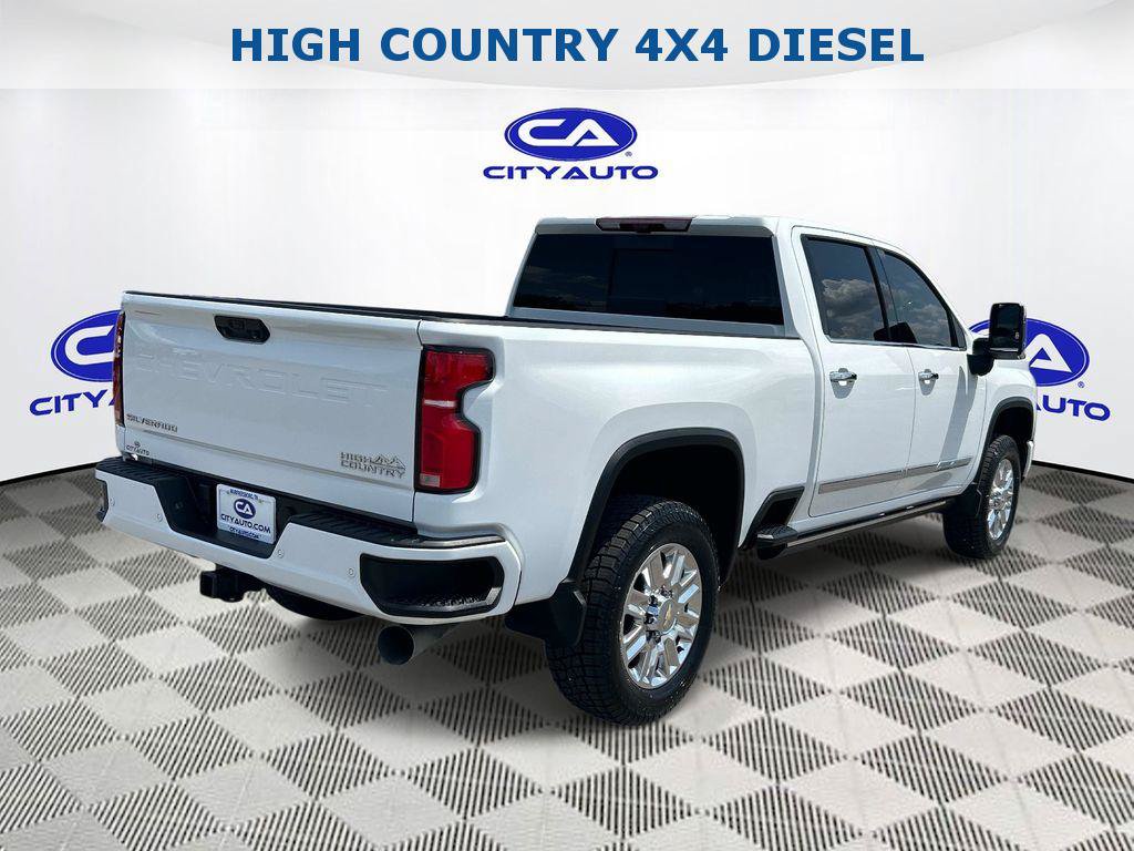 Used 2025 Chevrolet Silverado 3500 High Country w/ High Country Premium Package AWD/4WD image 4