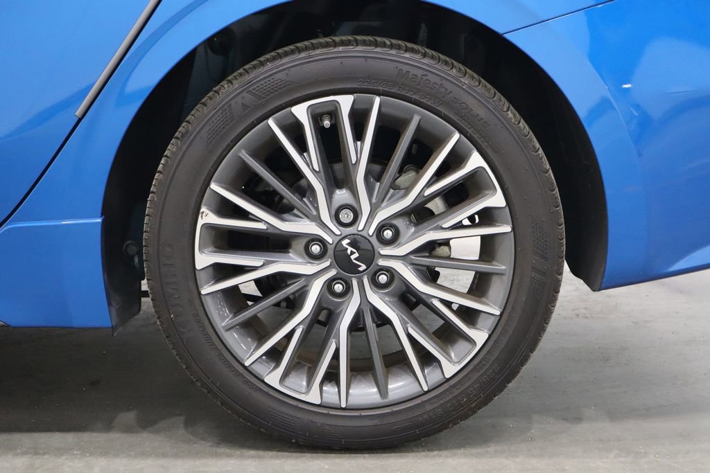 Used 2023 Kia Forte GT-Line image 46