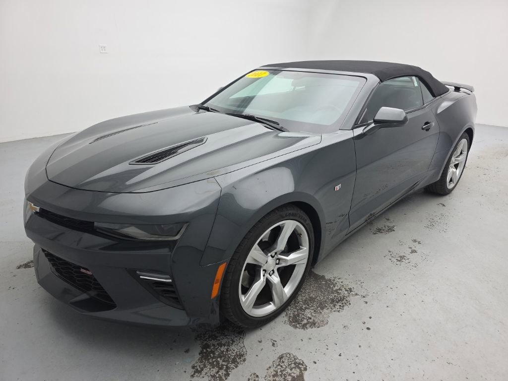 Used 2017 Chevrolet Camaro SS RWD image 5