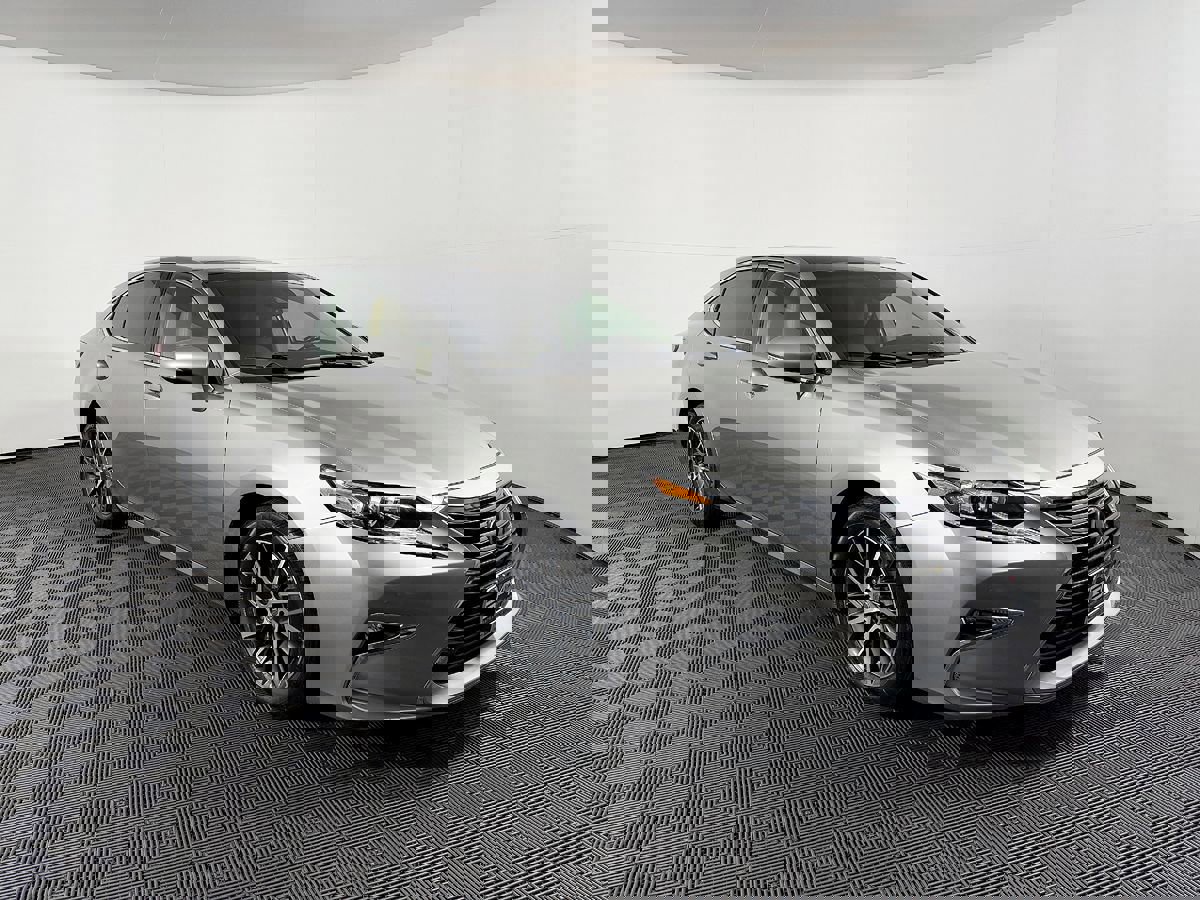 Used 2016 Lexus ES 350 w/ Navigation System Package image 6