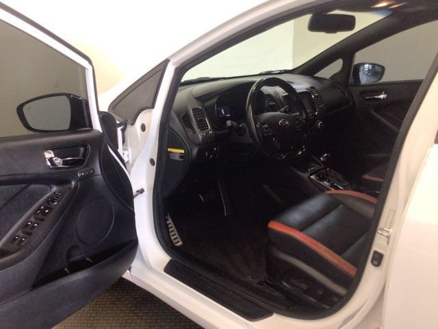 Used 2017 Kia Forte SX w/ SX Premium Tech Package FWD image 14