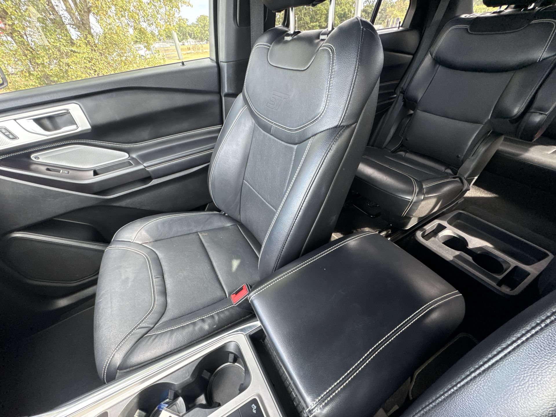 Used 2020 Ford Explorer ST w/ Premium Technology Package AWD/4WD image 21