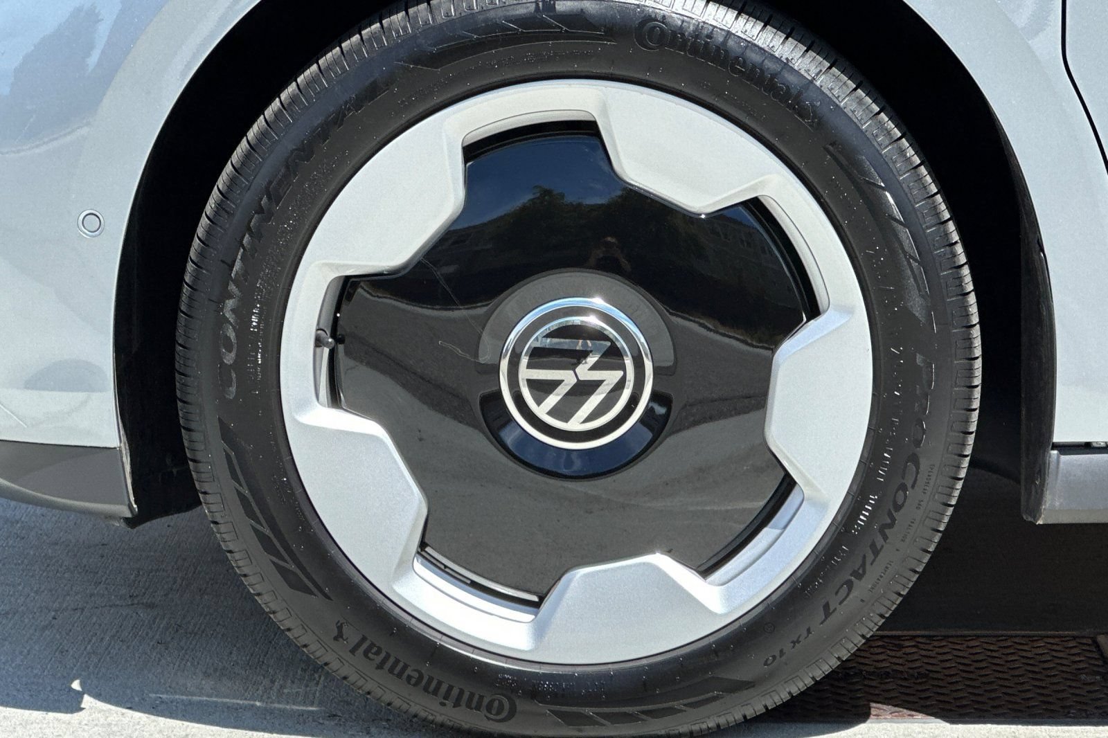 New 2025 Volkswagen ID. Buzz Pro S RWD image 27