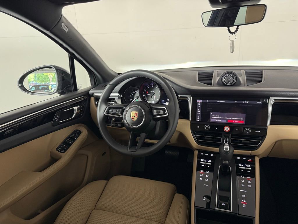 New 2026 Porsche Macan image 22