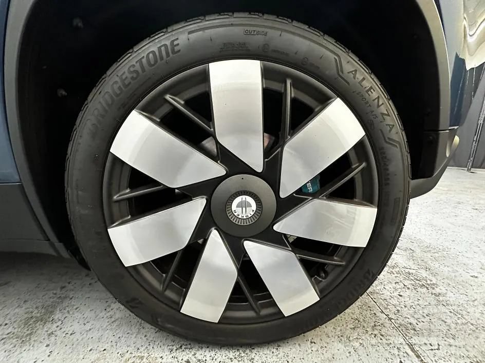 Used 2023 Fisker Ocean One AWD/4WD image 40
