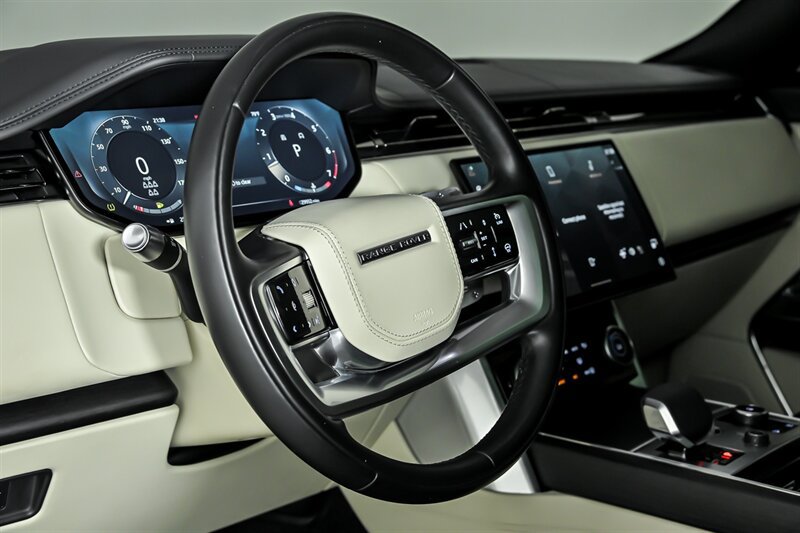 Used 2022 Land Rover Range Rover Long Wheelbase SE AWD/4WD image 21