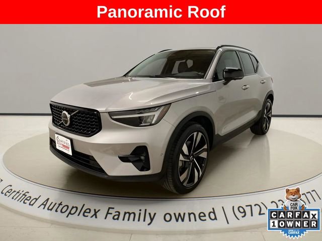 Used 2025 Volvo XC40 B5 Plus image 1
