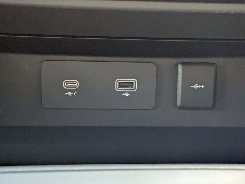 Certified 2021 Land Rover Defender 110 X AWD/4WD image 25