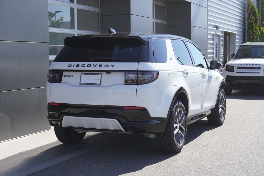 New 2026 Land Rover Discovery Sport Landmark AWD/4WD image 2