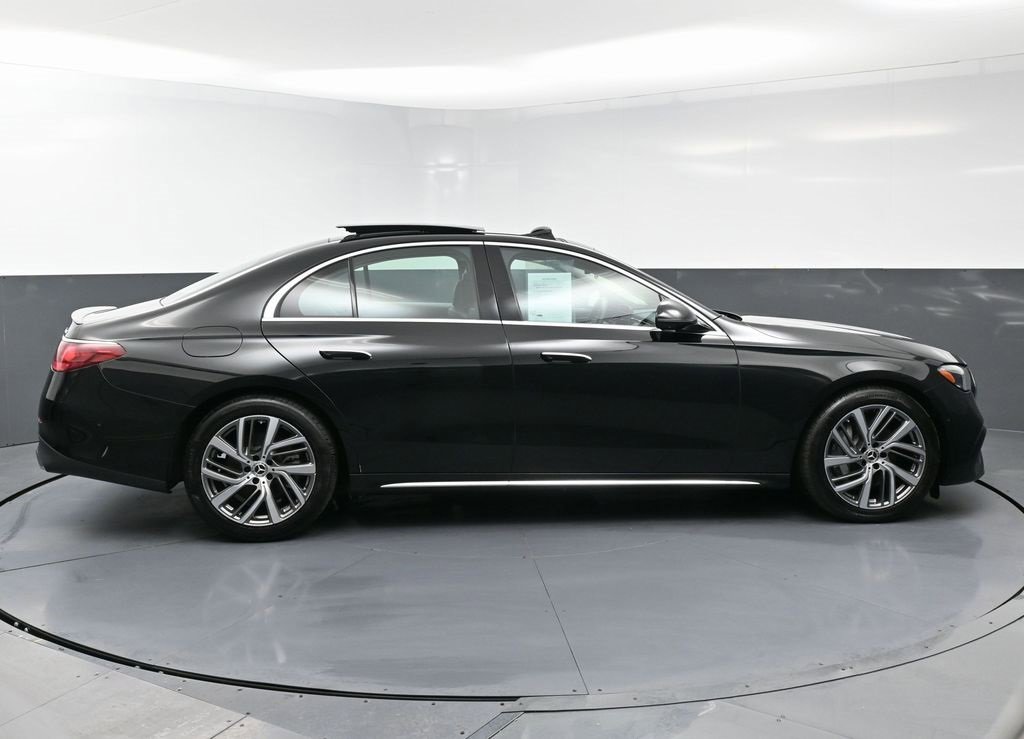 Used 2024 Mercedes-Benz E 350 4MATIC Sedan image 10