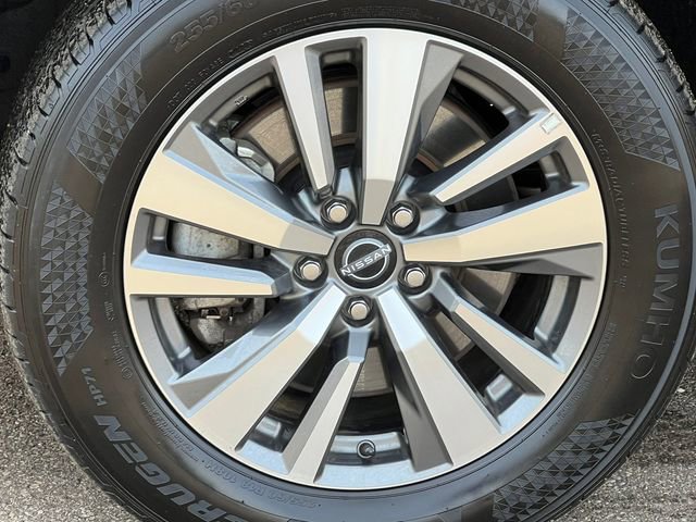 Used 2025 Nissan Pathfinder SL image 10