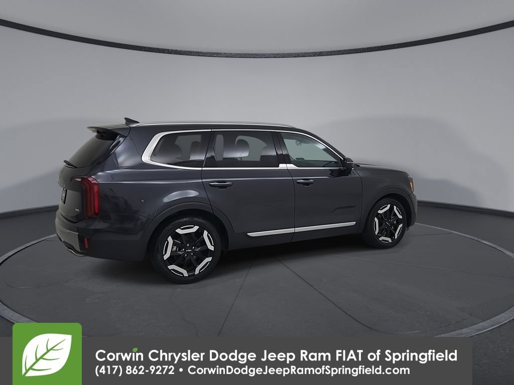 Used 2025 Kia Telluride S AWD/4WD image 14