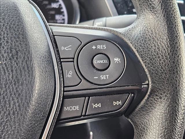 Used 2018 Toyota Camry LE image 9