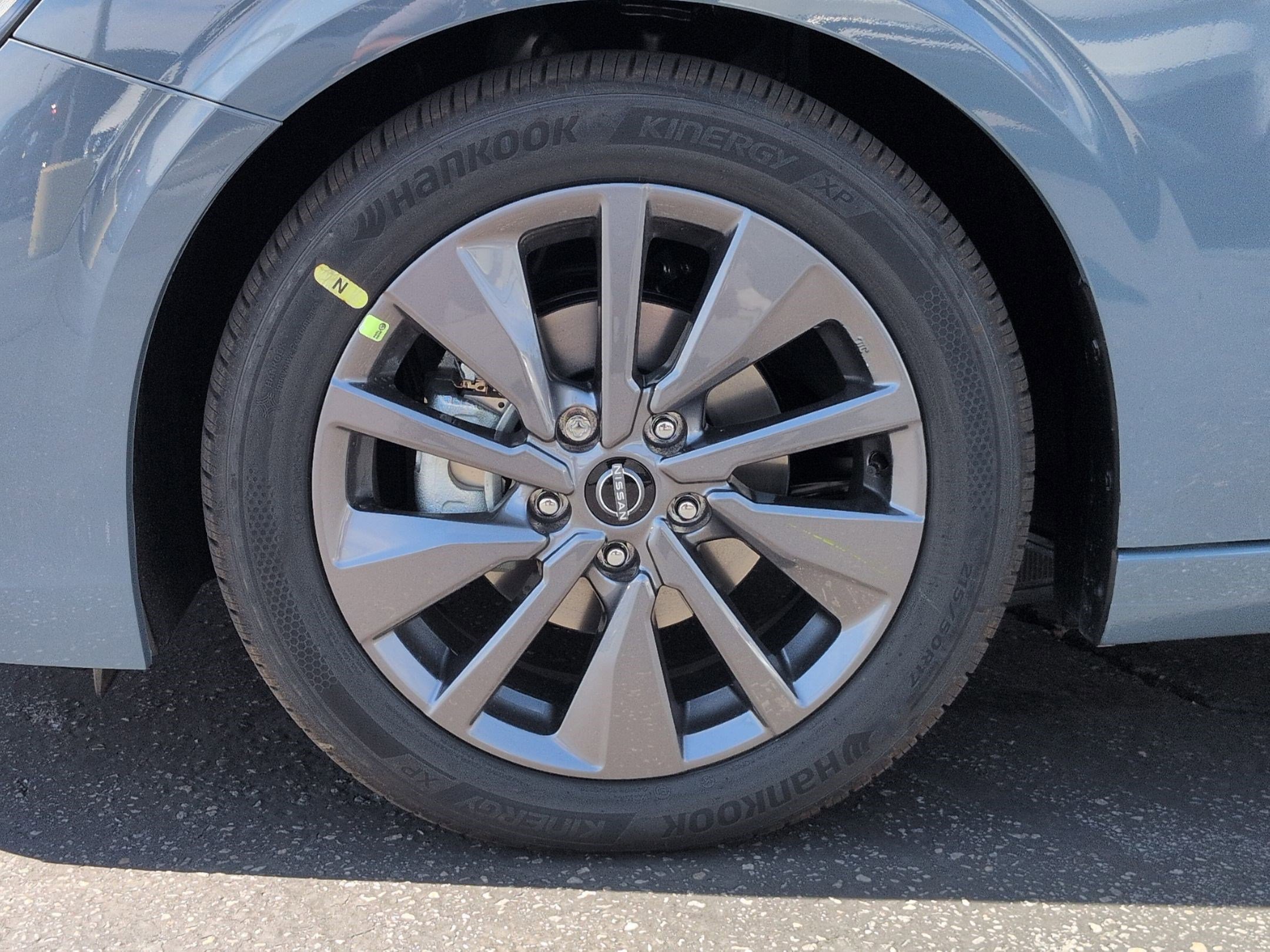 New 2026 Nissan Sentra SL w/ Floor Mat Package FWD image 9