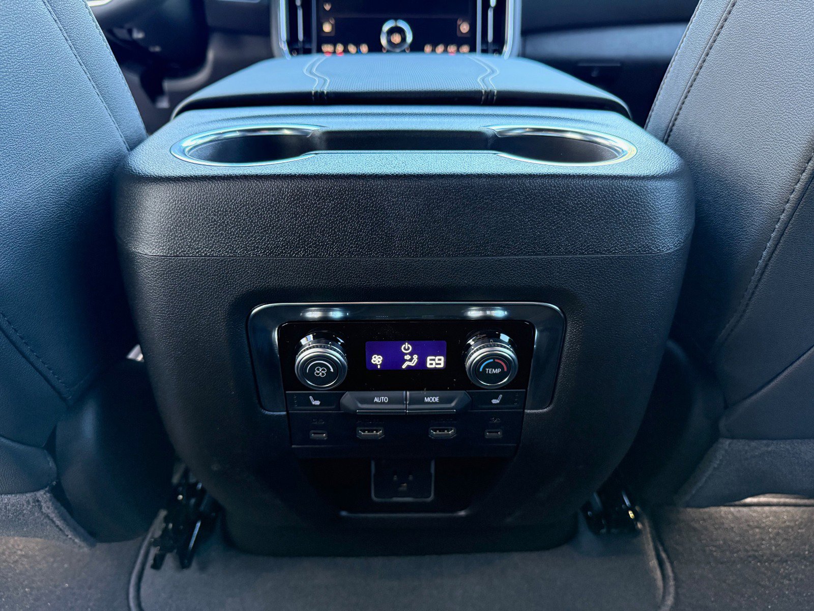 New 2026 GMC Yukon Elevation w/ Elevation Premium Package image 19