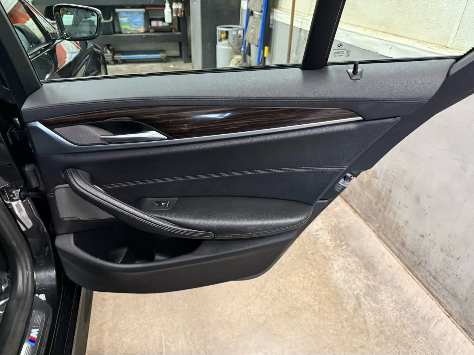 Used 2018 BMW M550i xDrive image 13