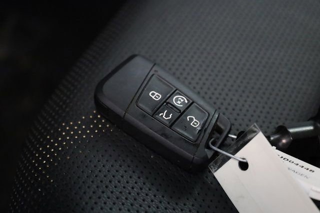 Used 2023 Volkswagen Atlas Cross Sport SEL Premium R-Line image 29