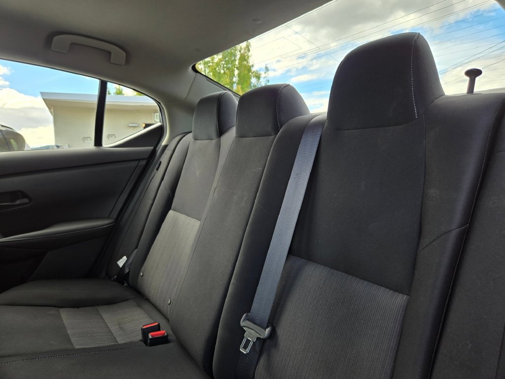 Used 2024 Nissan Sentra SV FWD image 17