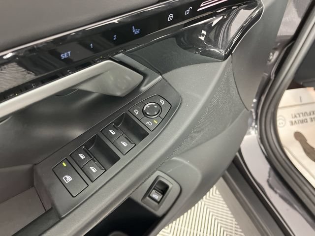 Used 2024 BMW 530i RWD image 32