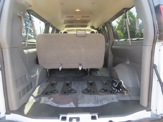 Used 2025 Chevrolet Express 3500 LT w/ LT Preferred Equipment Group RWD image 29