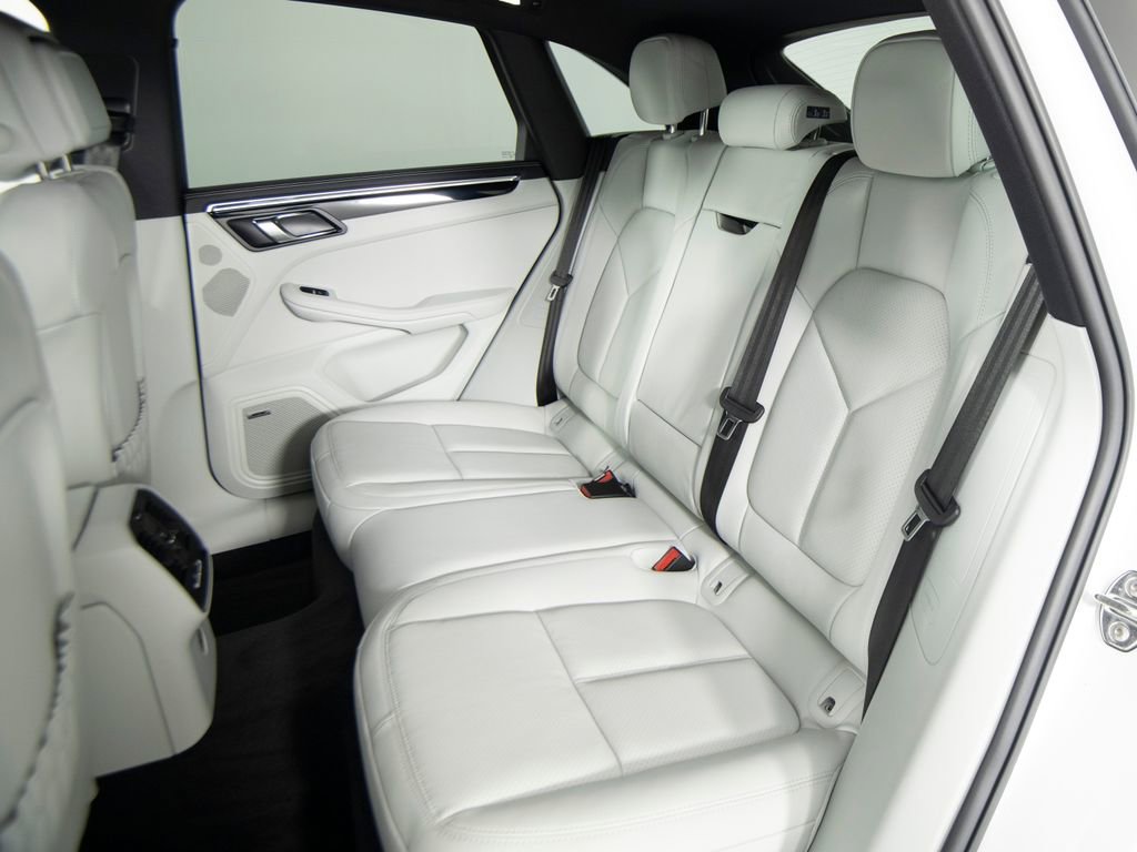 New 2026 Porsche Macan S image 35