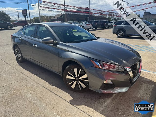 Used 2022 Nissan Altima 2.5 SV