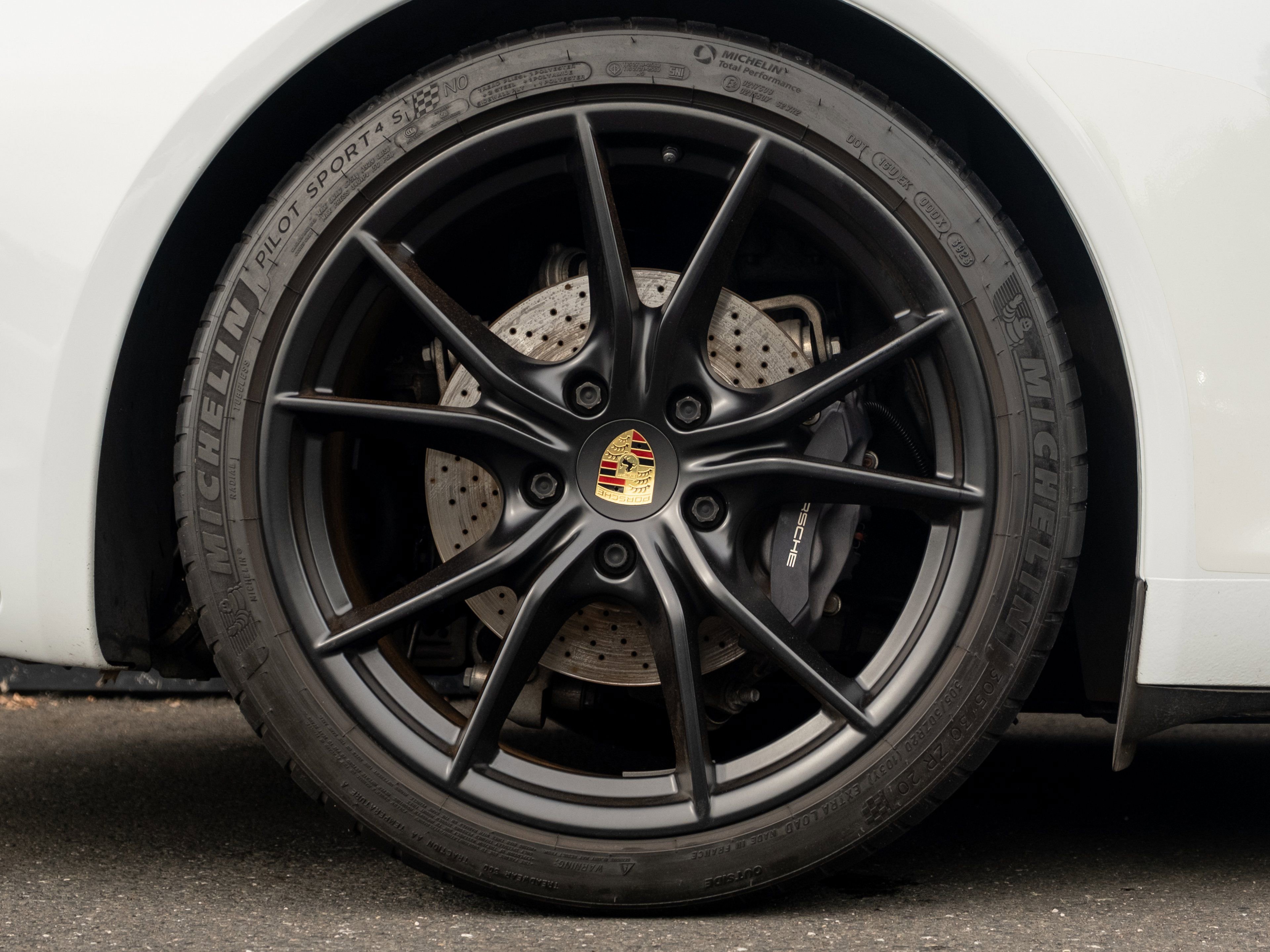 Certified 2017 Porsche 911 Carrera RWD image 14