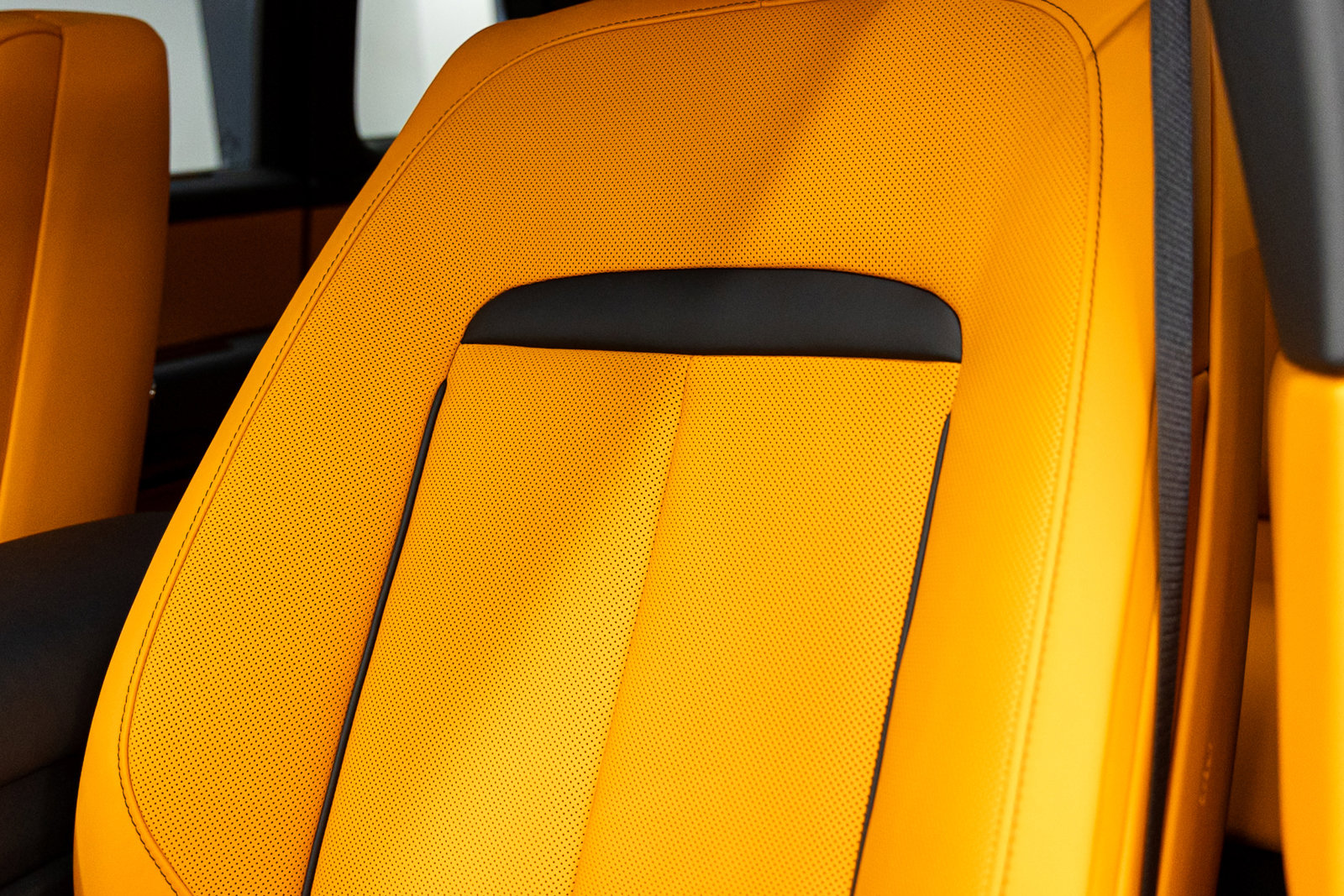 New 2026 Rolls-Royce Cullinan image 40