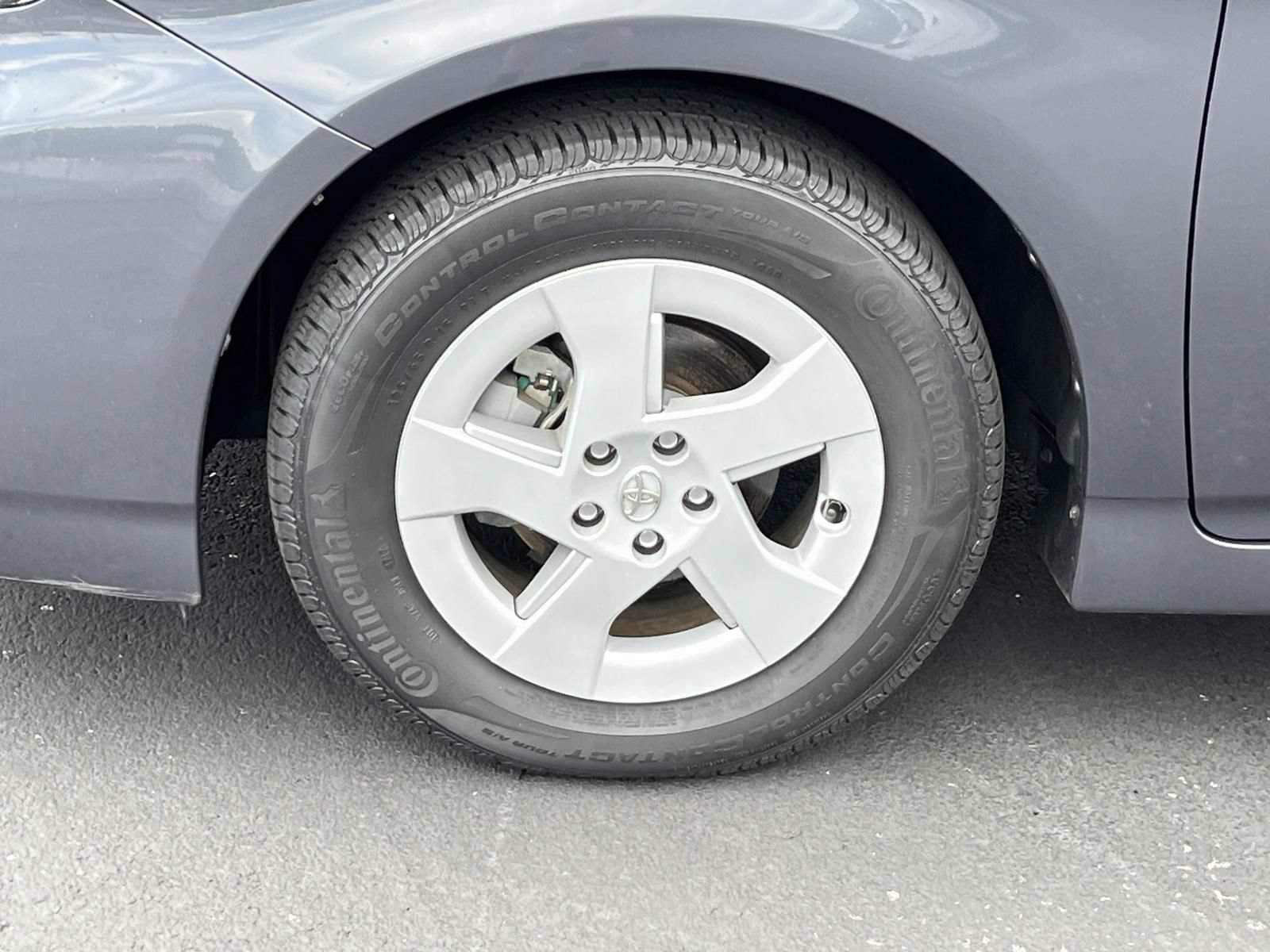 Used 2011 Toyota Prius Two FWD image 11
