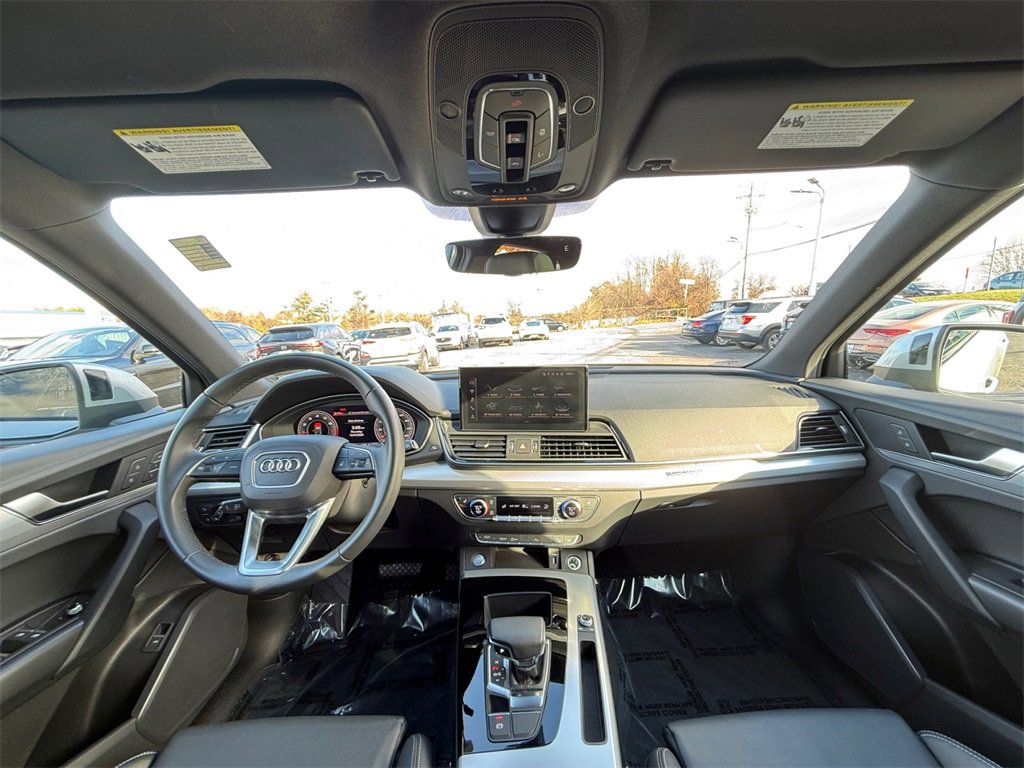 Used 2025 Audi Q5 2.0T Premium image 24
